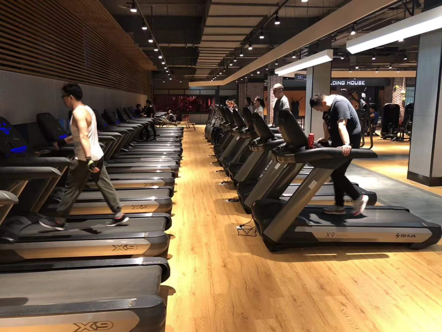 333智能健身器材